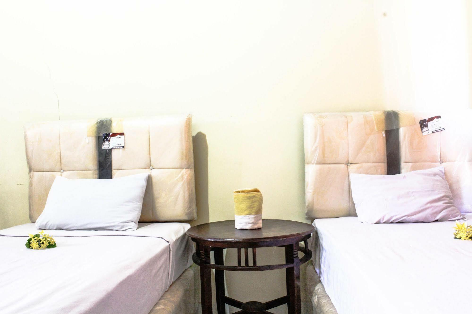 Lolo Beach Inn Legian Kültér fotó